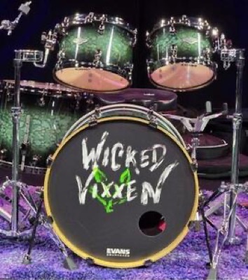 Band performance photo 34