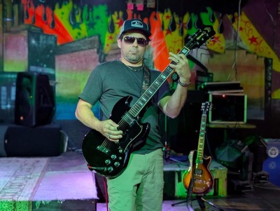 Band performance photo 5