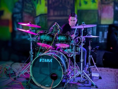 Band performance photo 9